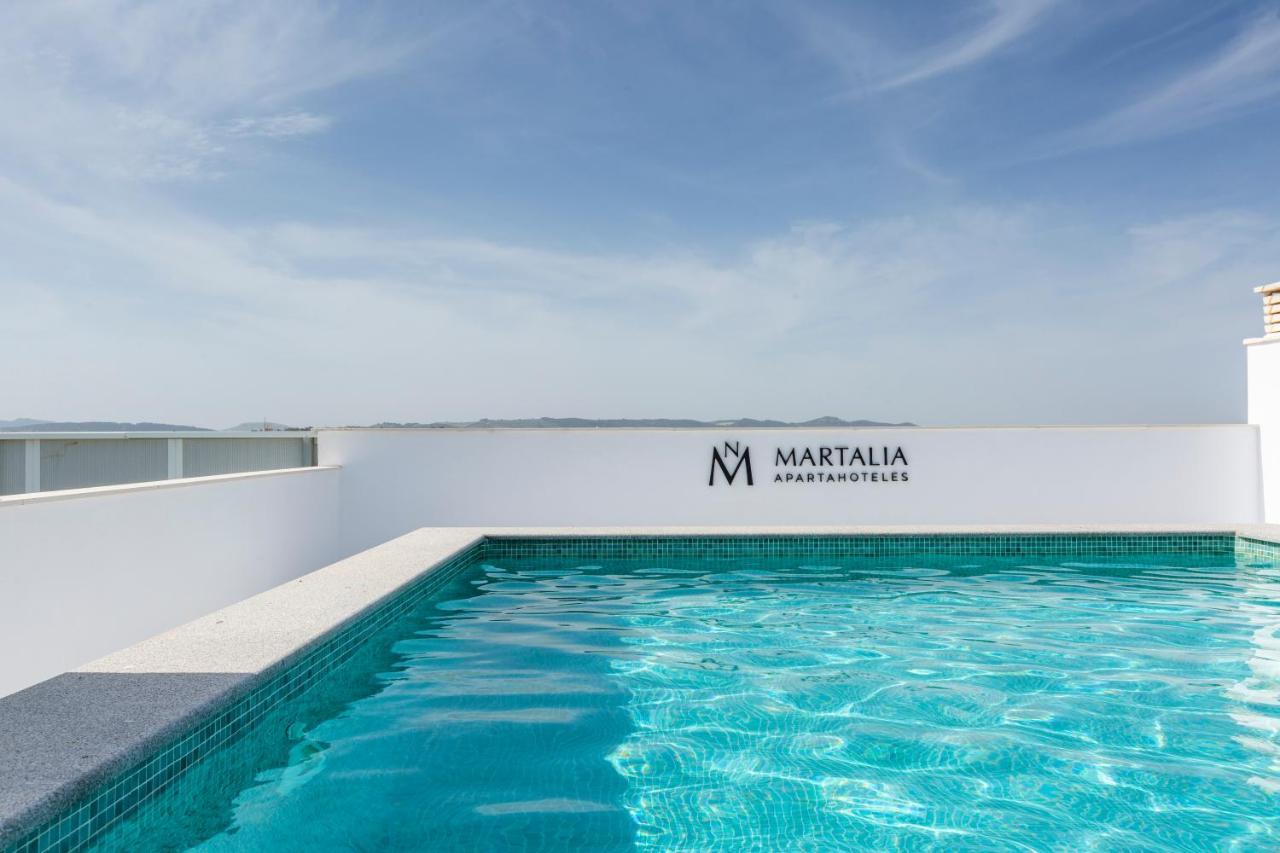Apartamentos Martalia Arenal 龙达 外观 照片
